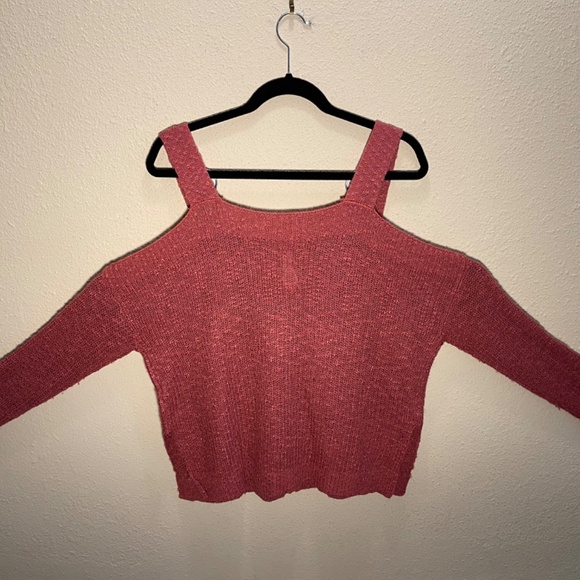 Rose Pink, Cold Shoulder / Peek-a-Boo Shoulder Sweater - Picture 2 of 3